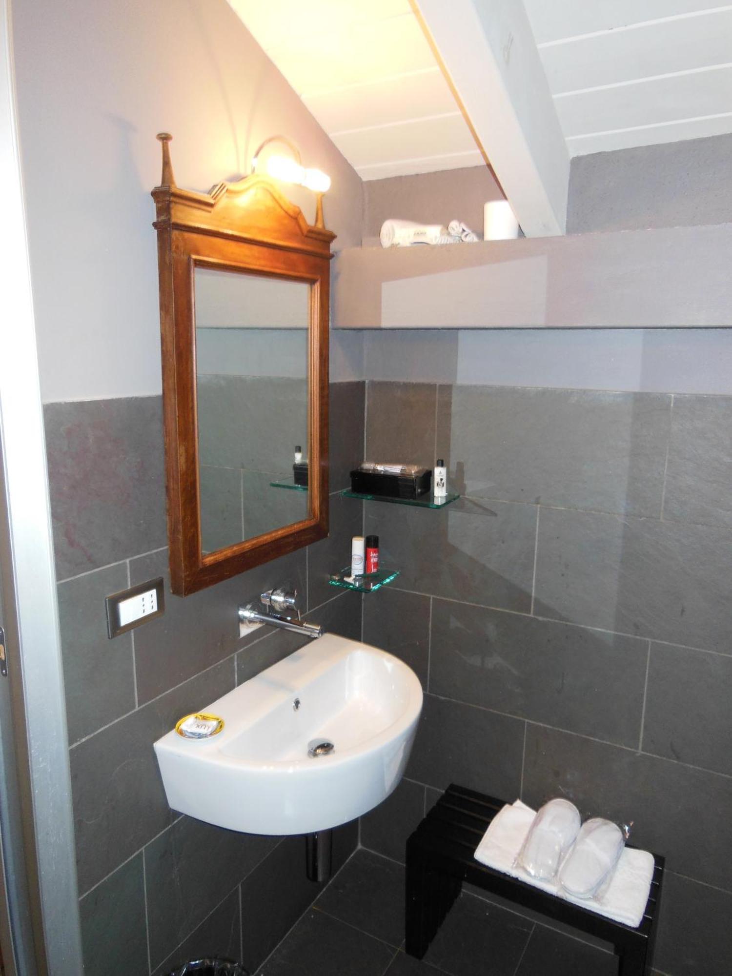 Relais Borgo Del Gallo アックイテルメ 部屋 写真